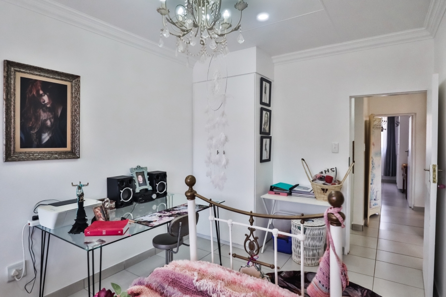 3 Bedroom Property for Sale in The Coves North West